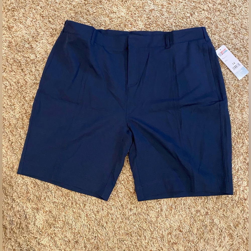 NWT - 32 Degrees Women’s Stretch Woven Bermuda Short